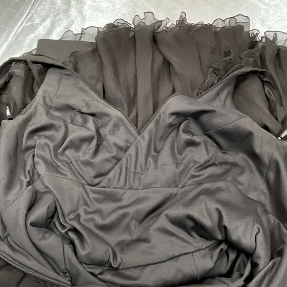 Tadashi Petite 6P 100% Silk Brown Cocktail Dress Ruched V-Neck Midi Evening - Picture 14 of 14